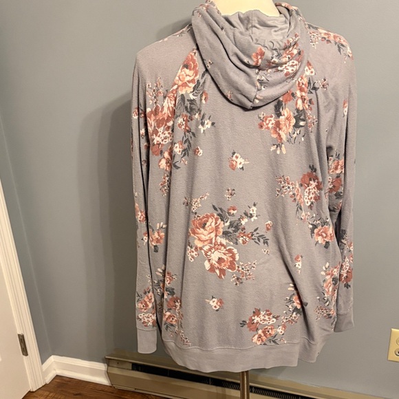 Torrid size 5 Light Gray Pullover Hoodie with Zip - Picture 5 of 7